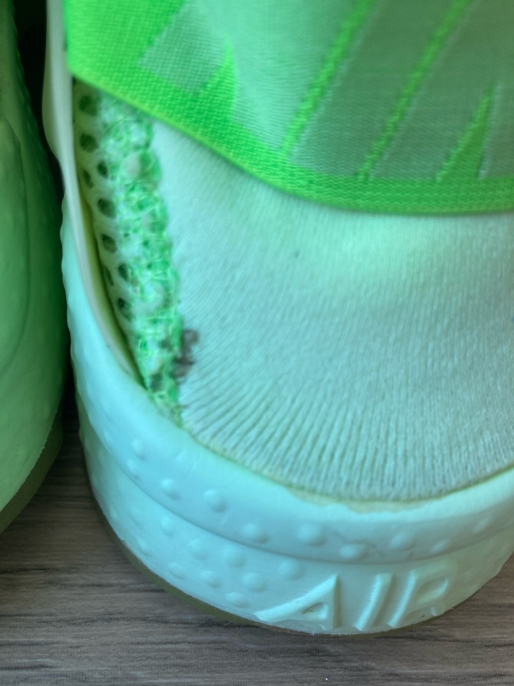Y2K Nike Air Huarache Run neon green sneakers women’s 7 - Picture 9 of 9